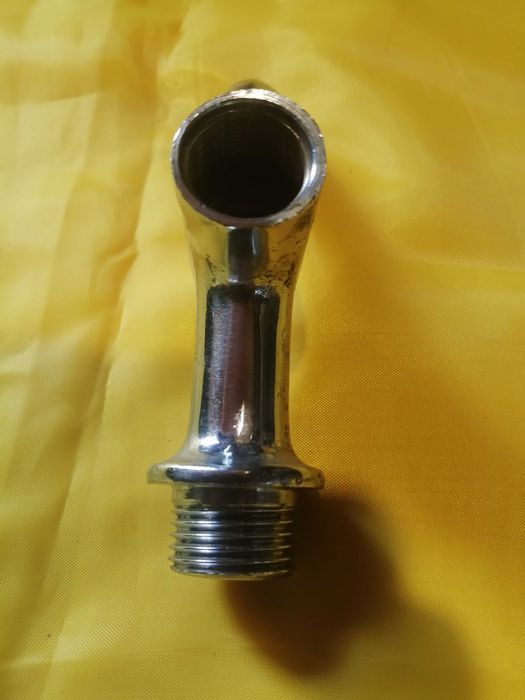 Кран до рукомийника