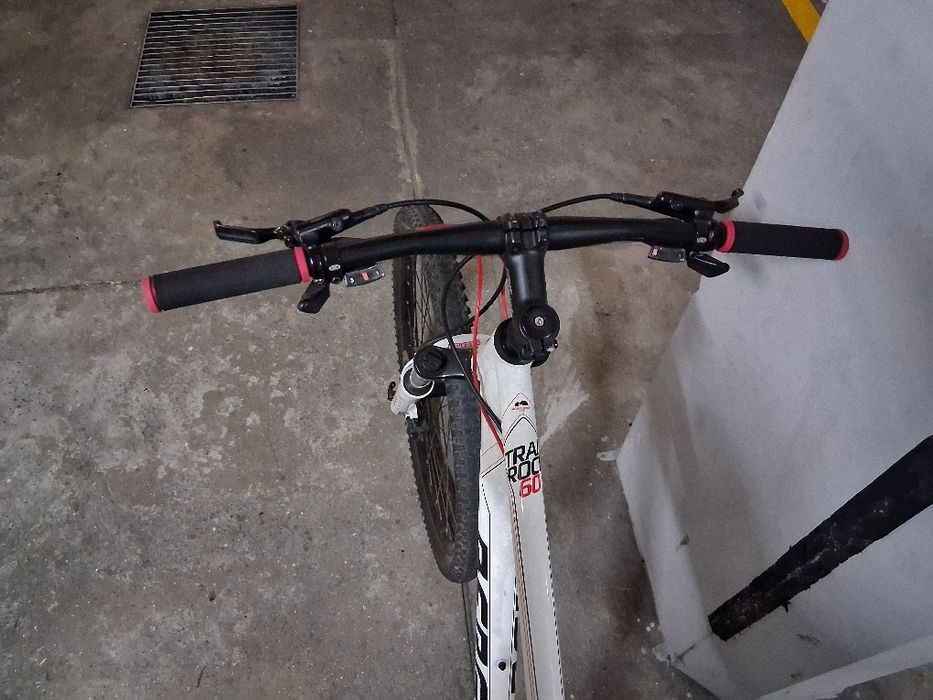 Bicicleta berg r 27.5 trak rock 60