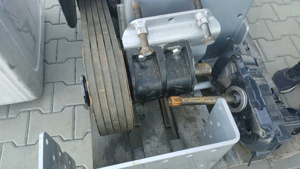 Kompresor śrubowy Gardner Denver Bulkline 1000 wydmuch pasz silos MHS chłodnica