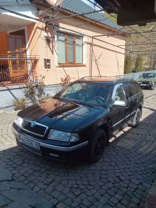 Продам Шкода тур