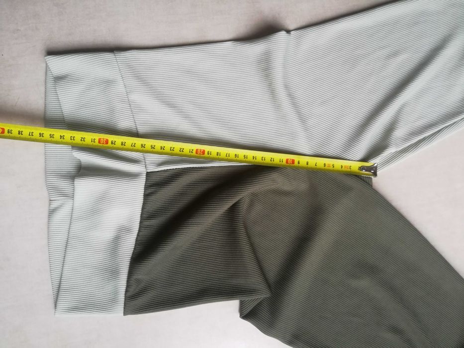 Prążkówe legginsy/ mint & chaki/ S