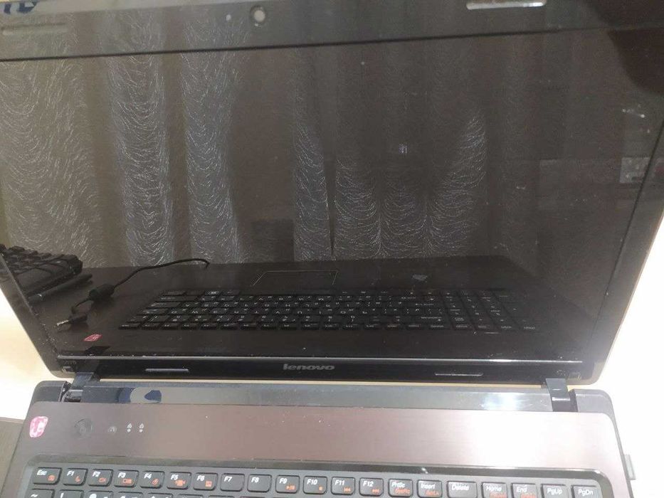 Продам недорого ноутбук Lenovo G570