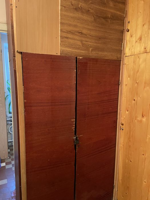 Кімната в гуртожитку не подалік макдоналдс