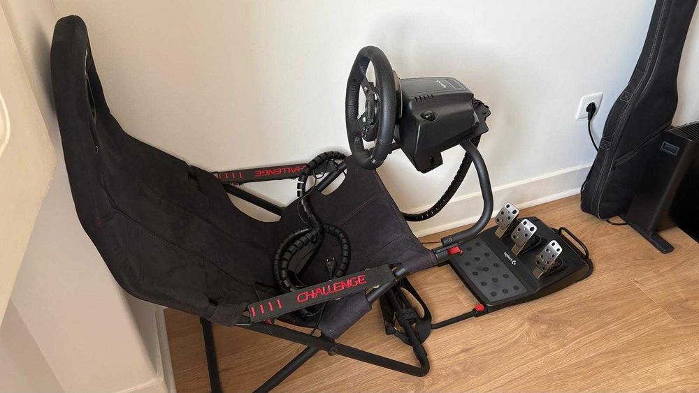 Logitech G920 + Cockpit Playseat Challenge