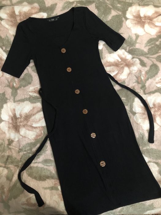 Шикарна приталена сукня F&F, розмір S-M