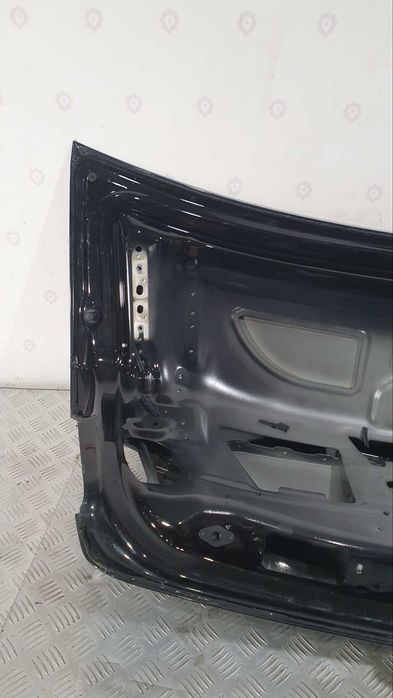Кришка багажника колір 197 Mercedes E220 AMG W212 2013-2016р оригінал