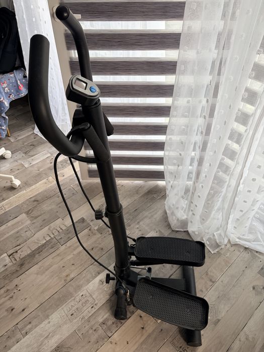 Stepper skrętny GYMTEK z linkami oporowymi i licznikiem LCD