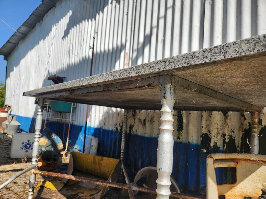 Mesa pedra granito