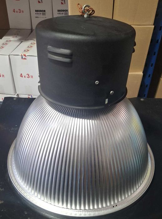 Iluminarias em ótimo estado