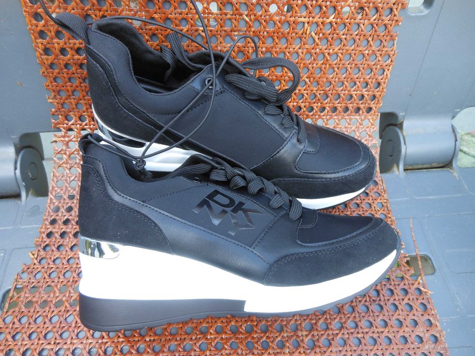 Buty damskie  DKNY  rozm. 37,5-  NOWE