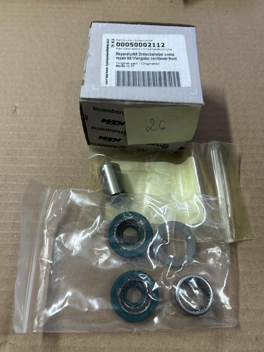 Zestaw naprawczy dźwigni amortyzatora przód  ktm