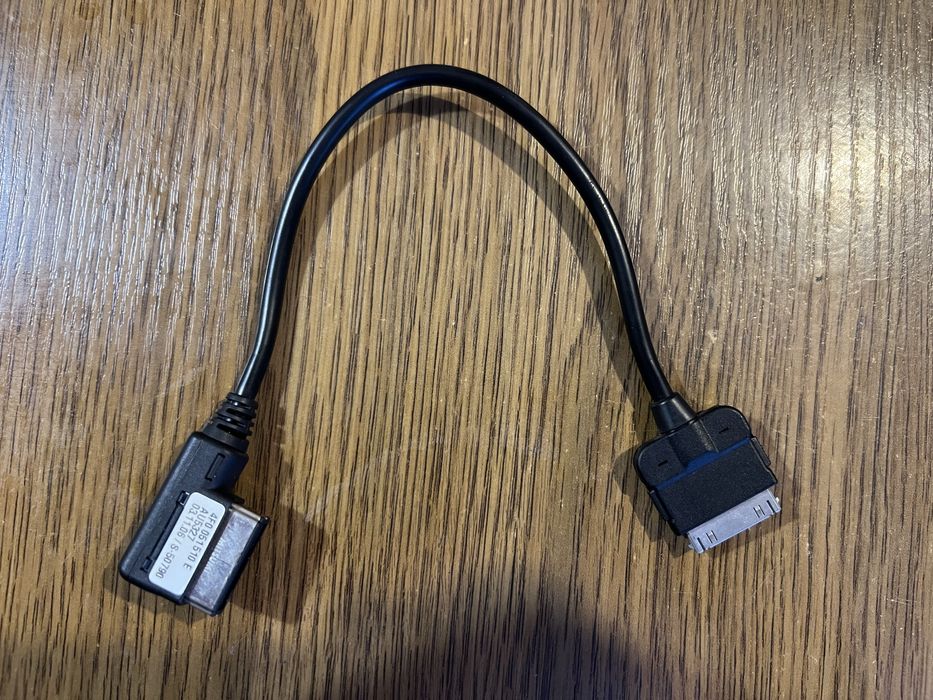 Разъем для iPod 4F0051510E