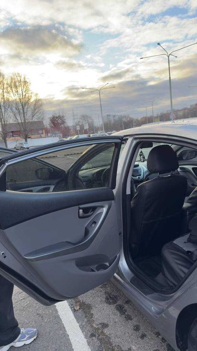 В продажі Хюндай Елантра