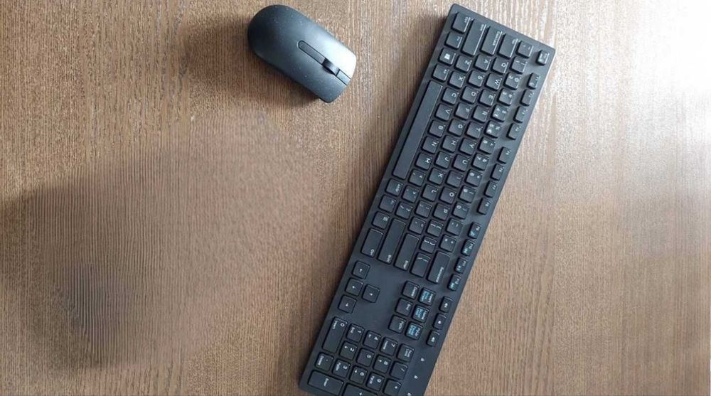 Komputer z dotykowym ekranem; Touch 27" DELL OptiPlex 7780 i7 16/512GB