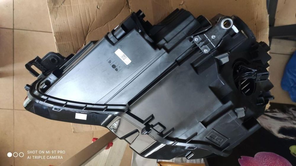 farol direito Skoda Karoq full Led