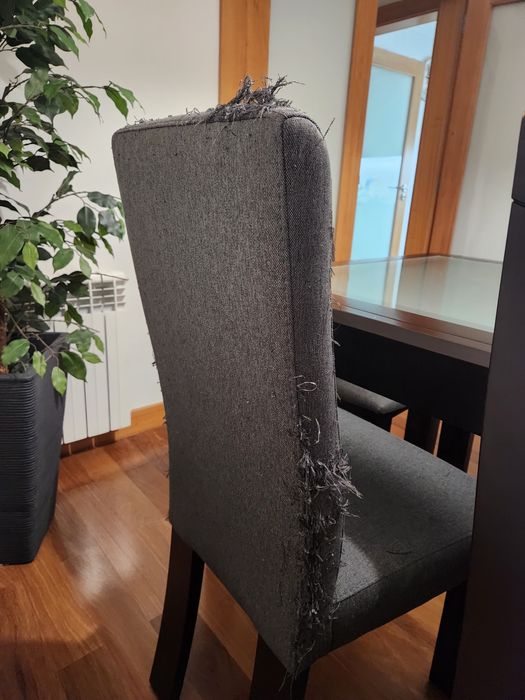 Mesa de jantar extensível com 4 cadeiras