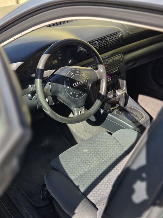 VENDO  AUDI A4 1.9tdi