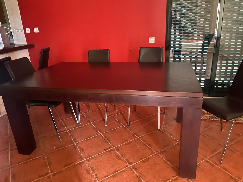 Mesa em Carvalho 2x1 mts extensível + 8 cadeiras