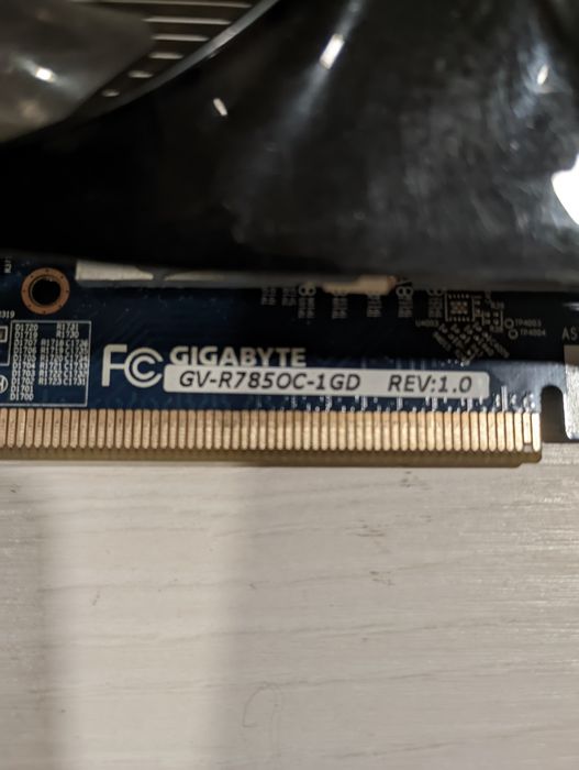 Видеокарта Gigabyte HD7850 1gb аналог GTX660