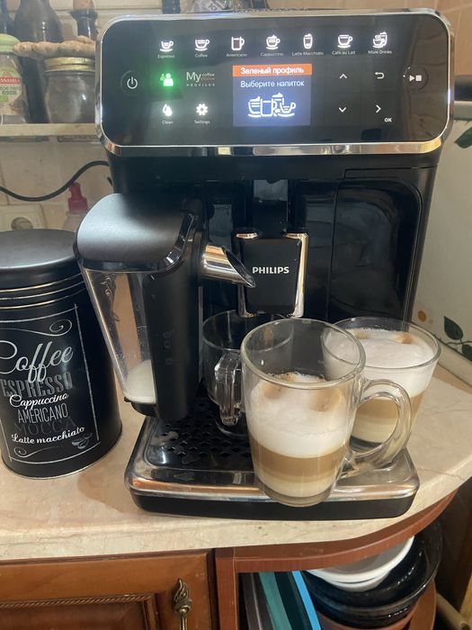 Кавомашина Кавоварка Philips 4341  LatteGo 2,5 роки з дому