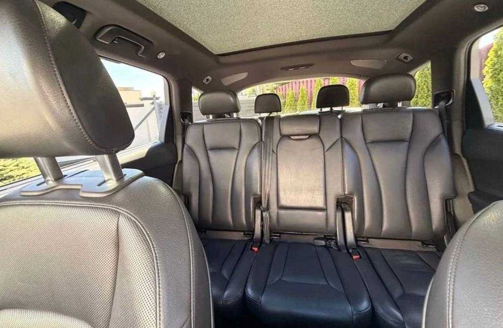 Продаю Audi Q7 2019