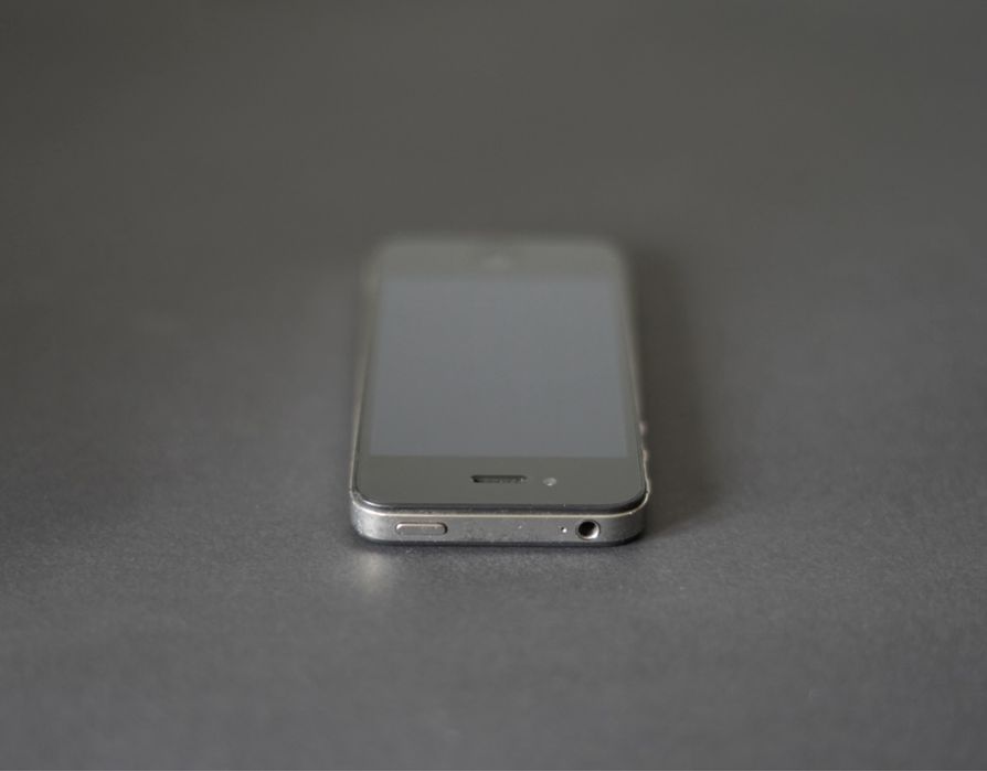 Apple iPhone 4s 8GB