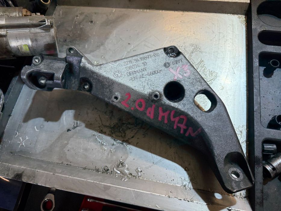 Łapa silnika wspornik lewy Bmw e83 2.0d M47N 150KM 3418697