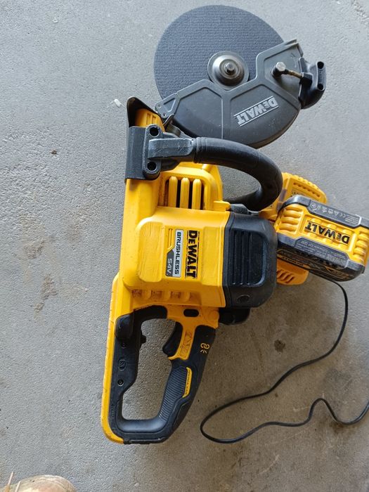 DeWalt dcs691 piła do betonu