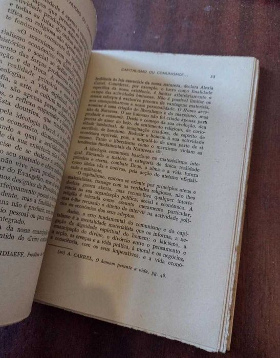 Capitalismo ou Comunismo? Francisco I. Pereira dos Santos