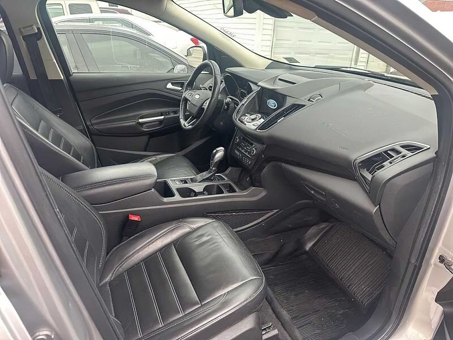 Ford Escape Titanium      2018