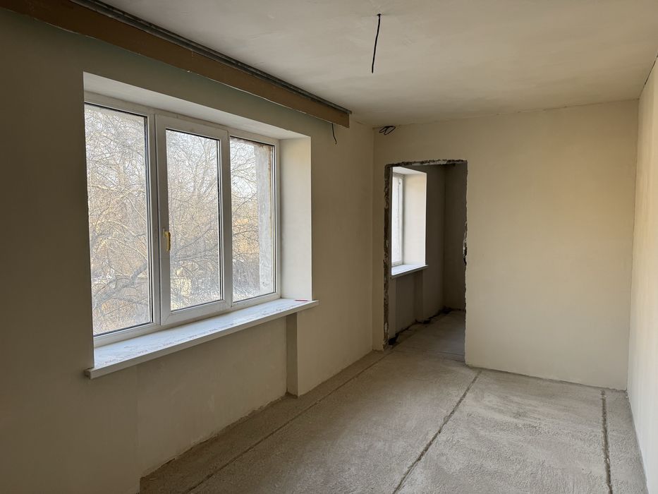 Продам 3-х кімнатну квартиру смт. Семенівка, Полтавська область