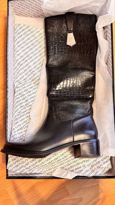 Сапоги жіночі високі