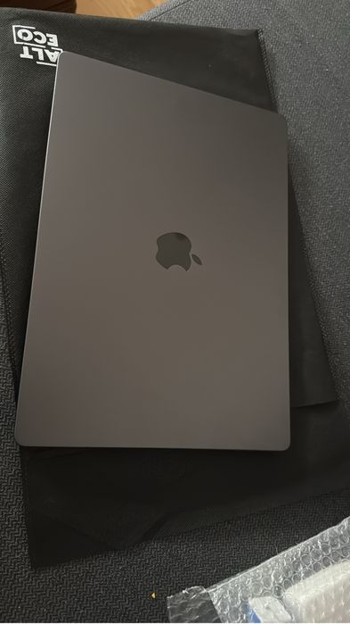 Apple MacBook Pro 16-inch M4 Max como novo