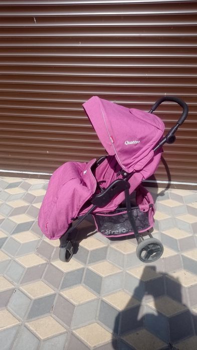 Прогулянкова коляска