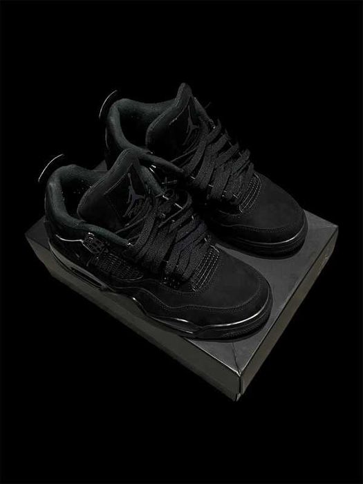 Jordan_4_Retro_Black_Cat_ Rozmiar.40