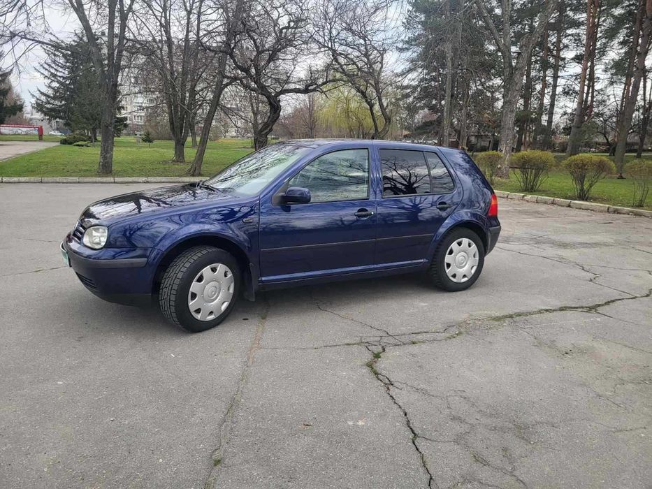 Volkswagen Golf (Газ- Бензин )