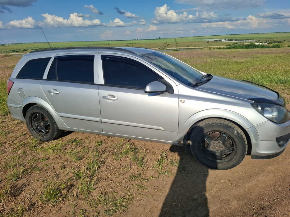 Opel Astra H універсал