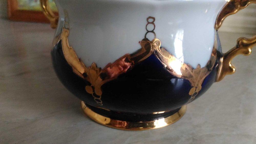 Сахарница,чайник от сервиза 'Бутон ''