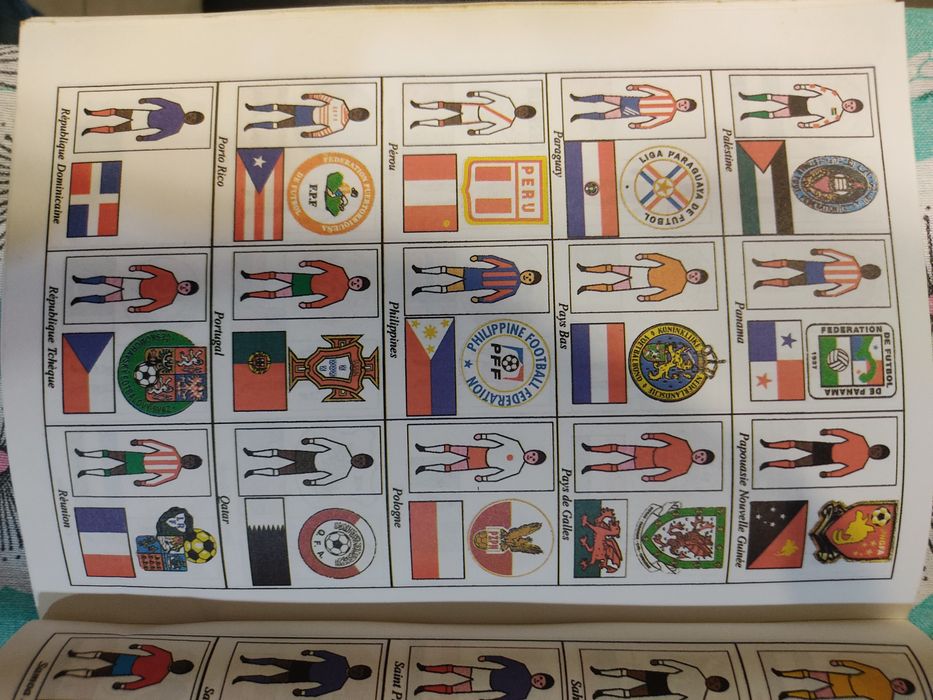 Livro Francês Atlas mondial du football 1995