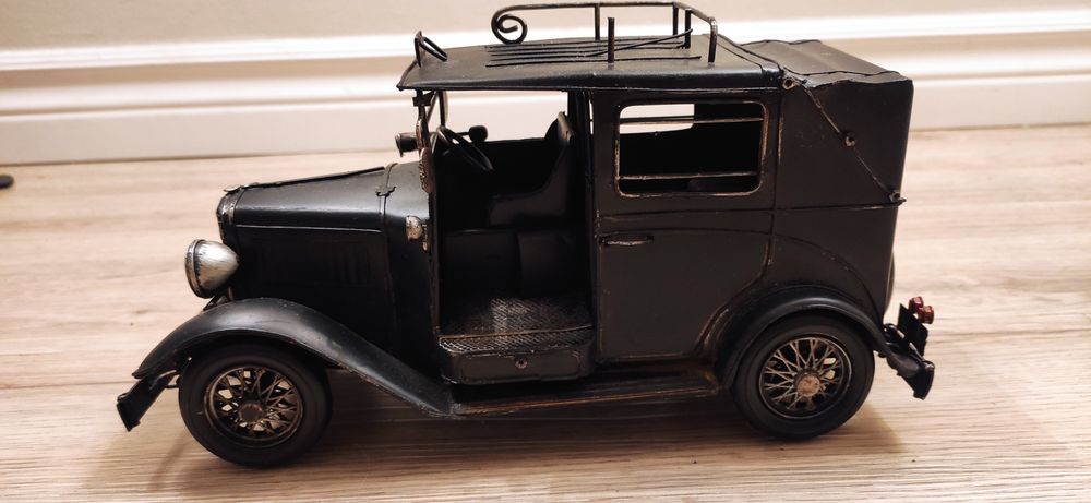 blaszana zabawka auto metalowy samochod autko dlugosc 28 cm