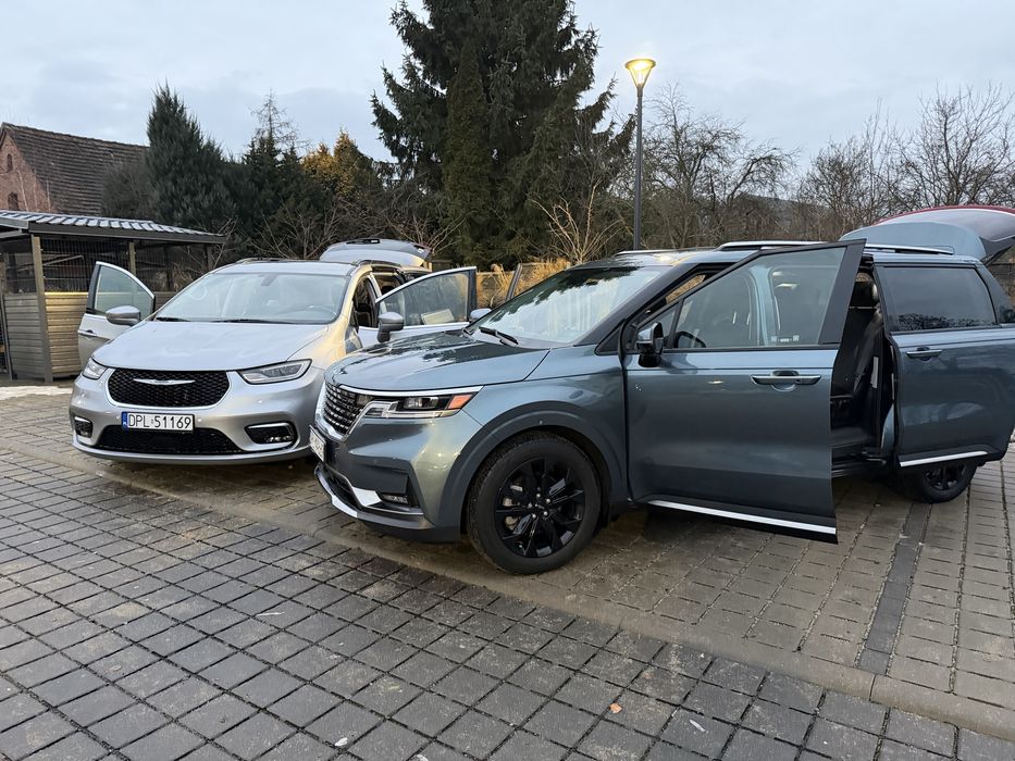 Wynajem Kia Carnival, Chrysler Pacifica