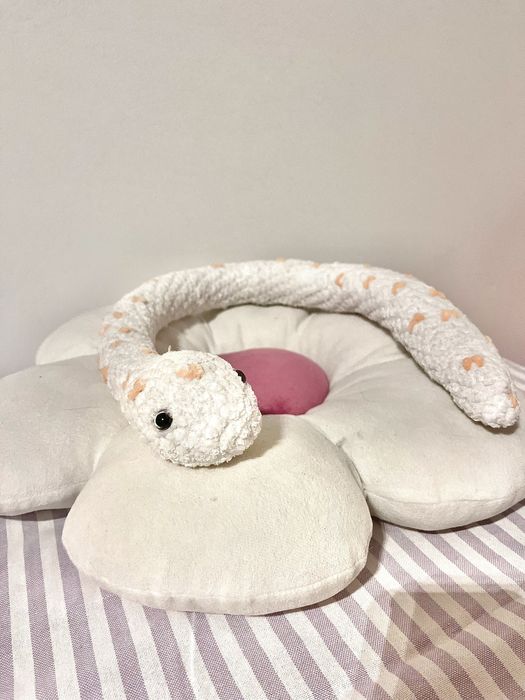 Wąż maskota szydełkowana miś