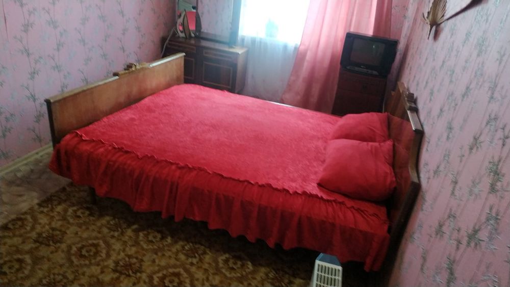 подобово погодинно 2-х кім квартир Газова плита духовка 7місць 1поверх