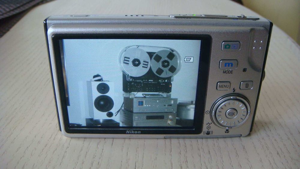 фотоаппараты Nikon coolpix S7  Samsung sy 60