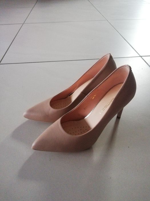 Czółenka szpilki Prima moda 38