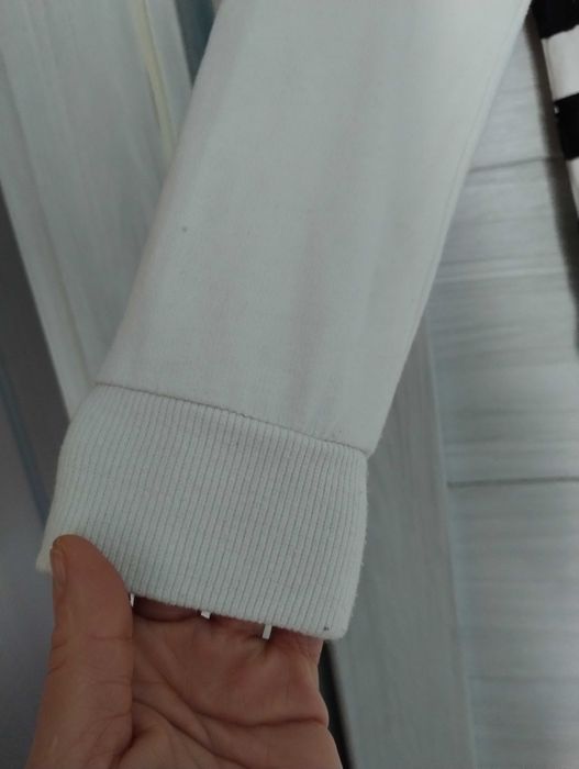 bluza wciągana, z cekinami Sinsay rozm. 36