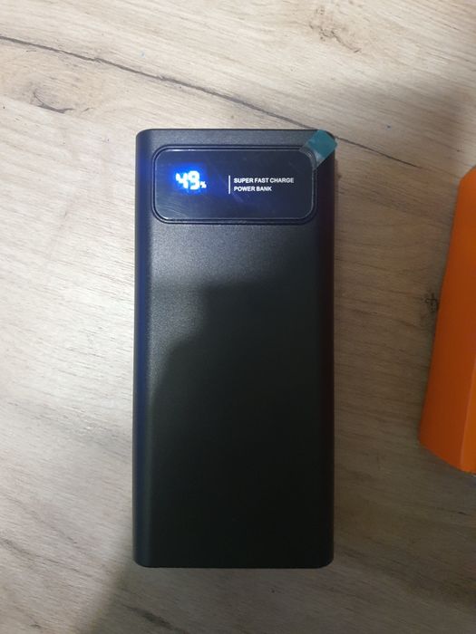 Повністю новий робочий power bank на 20000mah