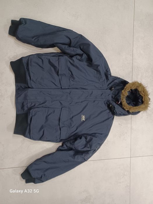 Kurtka Helly Hansen.