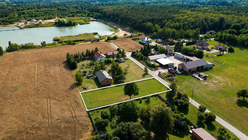 Działka budowlana 1583 m² - Tymianka gm. Stryków (media, asfalt, MPZP)