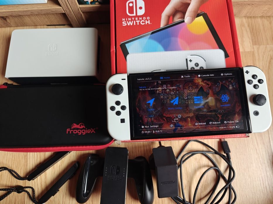 Nintendo Switch OLED cały zestaw PRZEROBIONA picofly karta szkło etui